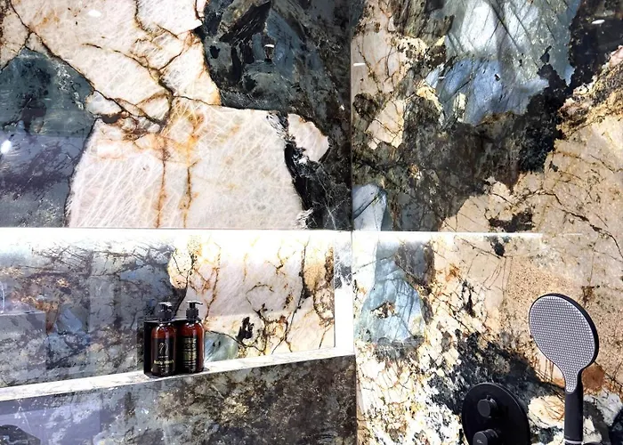 Luxury In The Vertical Forest Building Appartamento