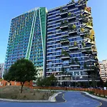 Luxury In The Vertical Forest Building Apartamento *