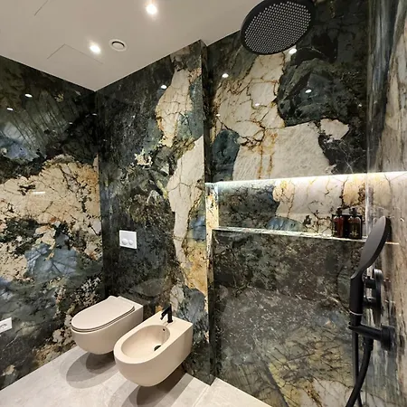 公寓 Luxury In The Vertical Forest Building *