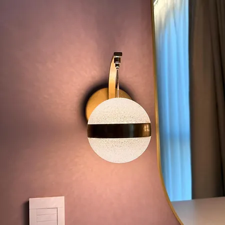 Luxury In The Vertical Forest Building 公寓 *